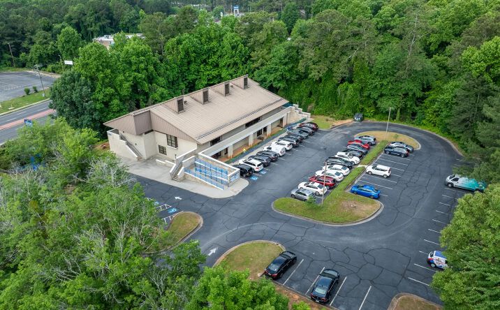Pictures of Office property located at 5462 Memorial Dr, Stone Mountain, GA 30083 for sales - image #1