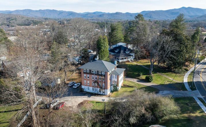 Pictures of Multifamily property located at 193 Harrison Ave, Franklin, NC 28734 for sales - image #1