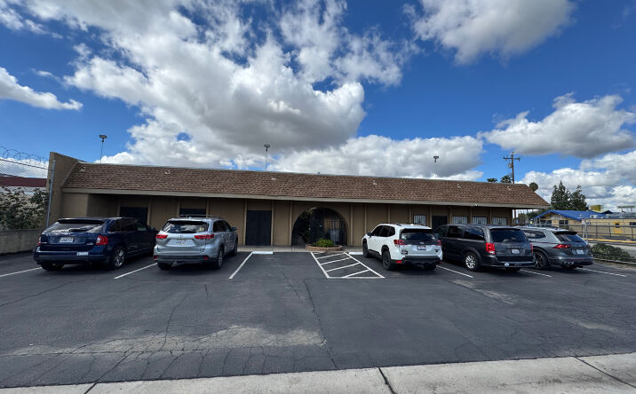 Pictures of Office property located at 1734 E Griffith Way, Fresno, CA 93726 for sales - image #1