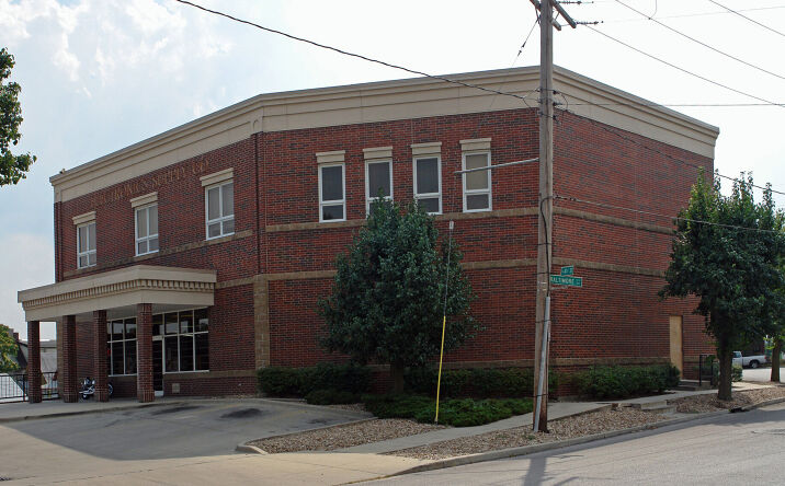 Pictures of Office property located at 4100 Main St, Kansas City, MO 64111 for sales - image #1