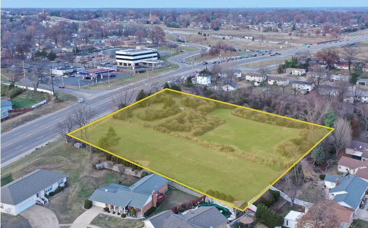 Pictures of Land property located at 4116-4124 Telegraph Road, St. Louis, MO 63129 for sales - image #1
