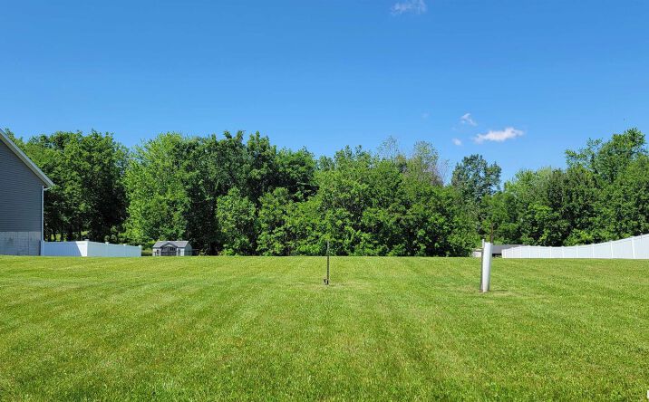 Pictures of Land property located at 508 PRAIRIE MEADOW Drive, Blue Grass, IA 52726 for sales - image #1