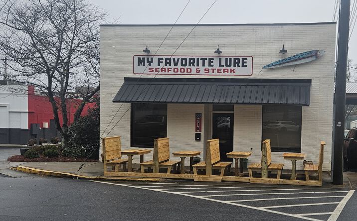 Pictures of Business for Sale, Office, Retail property located at 218 S Hill St, Griffin, GA 30224 for sales - image #1