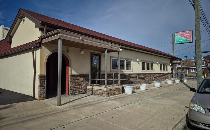 Pictures of Retail property located at 8034 Bustleton Ave, Philadelphia, PA 19152 for sales - image #1