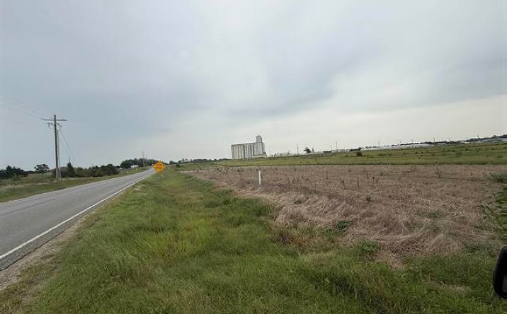 Pictures of Land property located at 9801 S 135th, Clearwater, KS 67026 for sales - image #1