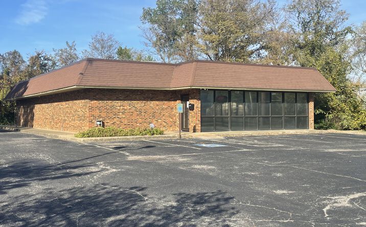 Pictures of Retail property located at 3851 S Perkins Rd, Memphis, TN 38118 for sales - image #1