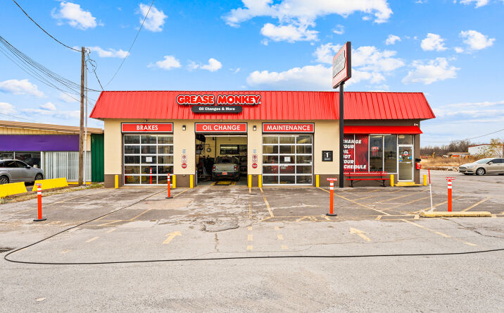 Pictures of Business for Sale, Industrial, Land, Retail property located at 1107 W Shawnee St, Muskogee, OK 74401 for sales - image #1
