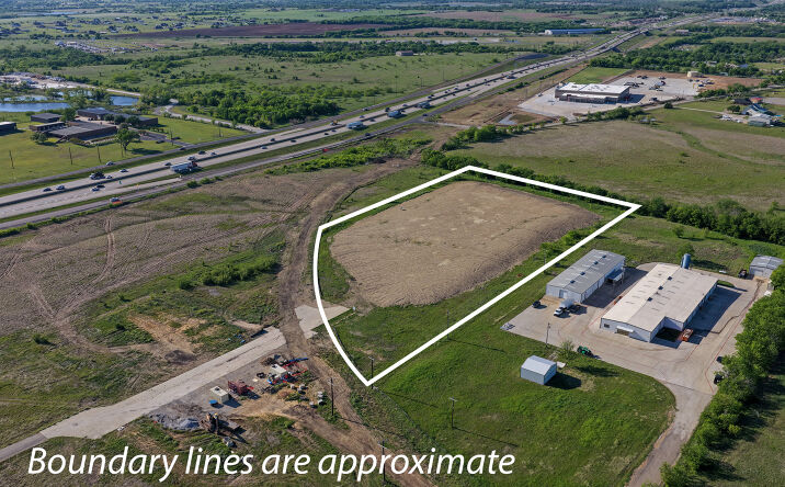Pictures of Land, Office, Retail property located at 2824 Milam Rd E, Sanger, TX 76266 for sales - image #1
