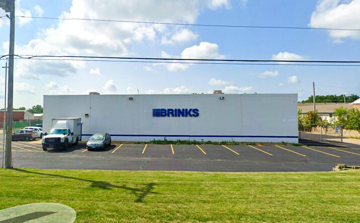 Pictures of Industrial property located at 1704 W 2nd St, Davenport, IA 52802, 6200 W Plank Rd, Peoria, IL 61607 for sales - image #1