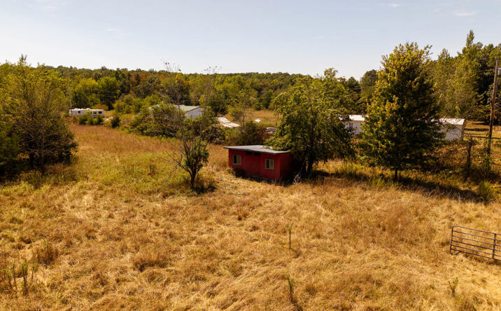 Pictures of Land property located at 2000 County Road 100, Alton, MO 65606 for sales - image #1