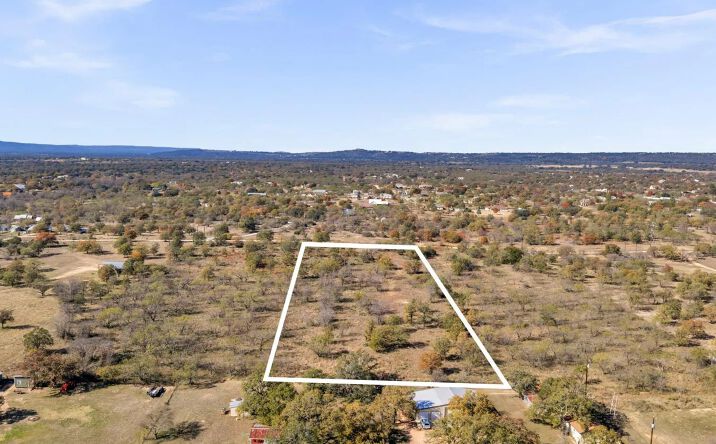 Pictures of Land property located at LT 110 Quail Trail, 127187, TX 78654 for sales - image #1