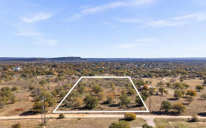 Pictures of Land property located at LT 111 Quail Trail, 127187, TX 78654 for sales - image #1
