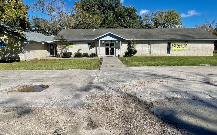 Pictures of Retail property located at 701 E 2nd St,, Sweeny, TX 77480 for sales - image #1