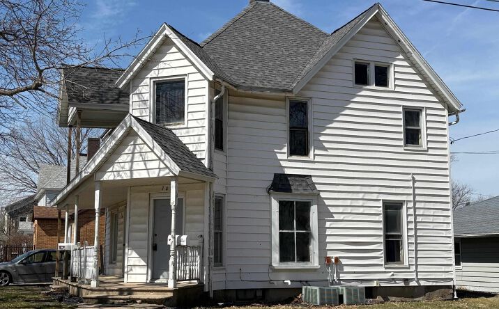 Pictures of Multifamily property located at 604 Hickory Street, Iowa Falls, IA 50126 for sales - image #1