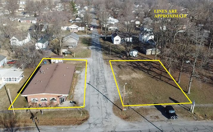 Pictures of Business for Sale, Retail property located at 502 W Franklin Avenue, Sesser, IL 62884 for sales - image #1