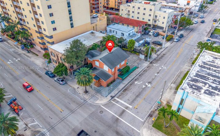 Pictures of Mixed Use, Office property located at 242 NW 12th Ave, Miami, FL 33128 for sales - image #1