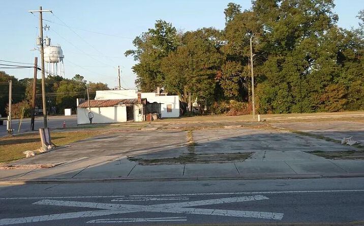 Pictures of Special Purpose property located at 8609 Old State Road, Holly Hill, SC 29059 for sales - image #1