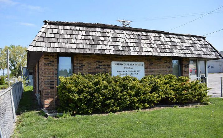 Pictures of Office property located at 4028 Harrison Plaza, Bellevue, NE 68147 for comps - image #1