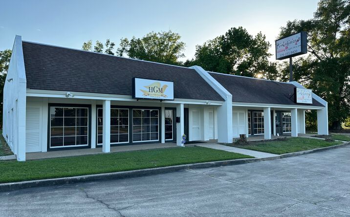 Pictures of Retail property located at 8550 Florida Blvd, Baton Rouge, LA 70806 for sales - image #1