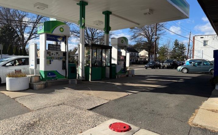 Pictures of Retail property located at 201 N Main St, Milltown, NJ 08850 for sales - image #1