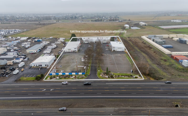 Pictures of Industrial, Mixed Use property located at 5885 - 5889 Crater Lake Hwy, Central Point, OR 97502 for sales - image #1