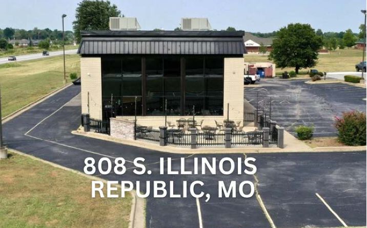 Pictures of Retail property located at 808 S Illinois Ave, Republic, MO 65738 for sales - image #1