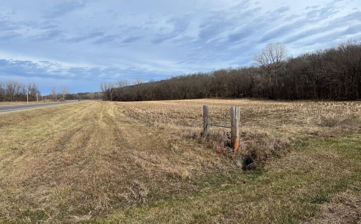 Pictures of Land property located at 21st St, Perry, KS 66073 for sales - image #1