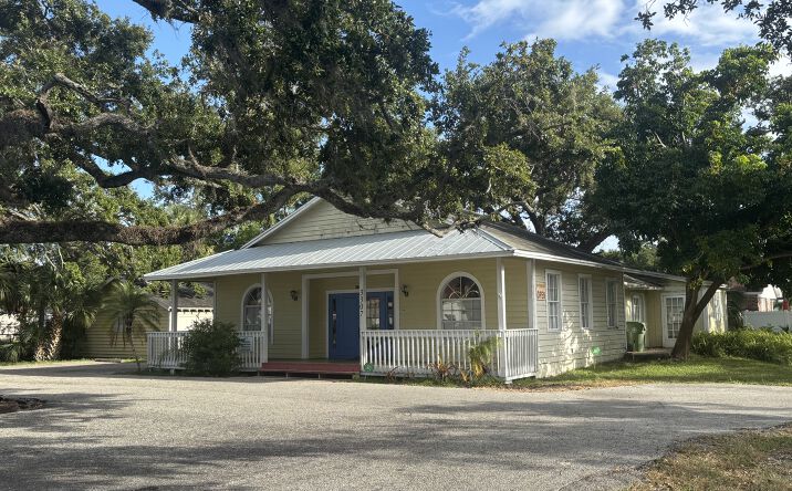 Pictures of Land, Retail property located at 3307 Manatee Ave W, Bradenton, FL 34205 for sales - image #1