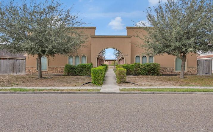 Pictures of Multifamily property located at 303 Baltic Avenue, Edinburg, TX 78539 for sales - image #1