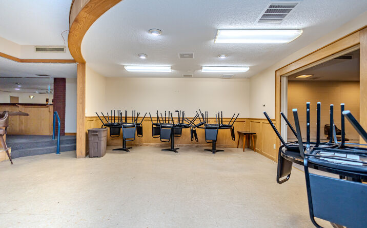 Pictures of Mixed Use, Office, Retail property located at 111 E 2nd St S, Newton, IA 50208 for sales - image #1