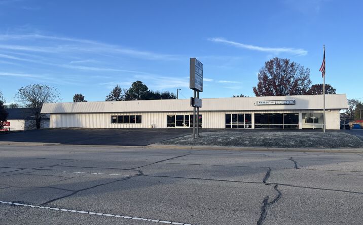 Pictures of Retail property located at 3618 Sycamore Dairy Rd, Fayetteville, NC 28303 for sales - image #1
