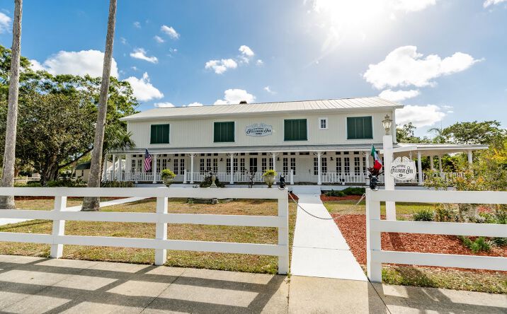Pictures of Hospitality property located at 107 N Broadway St, Fellsmere, FL 32948 for sales - image #1