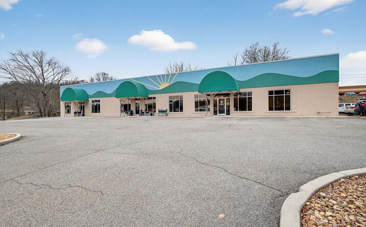 Pictures of Office property located at 929 N Main, Marion, VA 24354 for sales - image #1