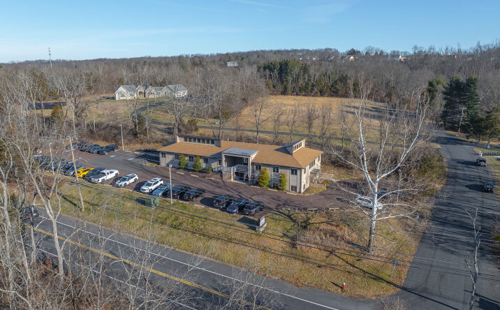 Pictures of Office property located at 102 Memorial Dr, Schwenksville, PA 19473 for sales - image #1