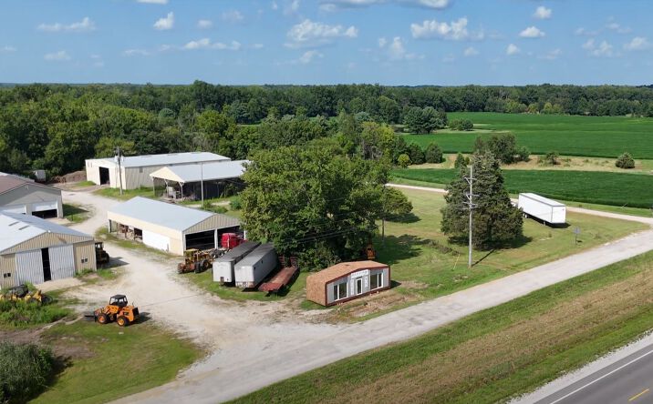 Pictures of Industrial, Land, Special Purpose property located at 364 E Old Il 250, Noble, IL 62868 for sales - image #1