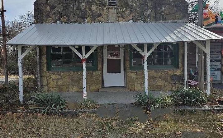 Pictures of Office property located at 130 West Main Street, Disney, OK 74340 for sales - image #1