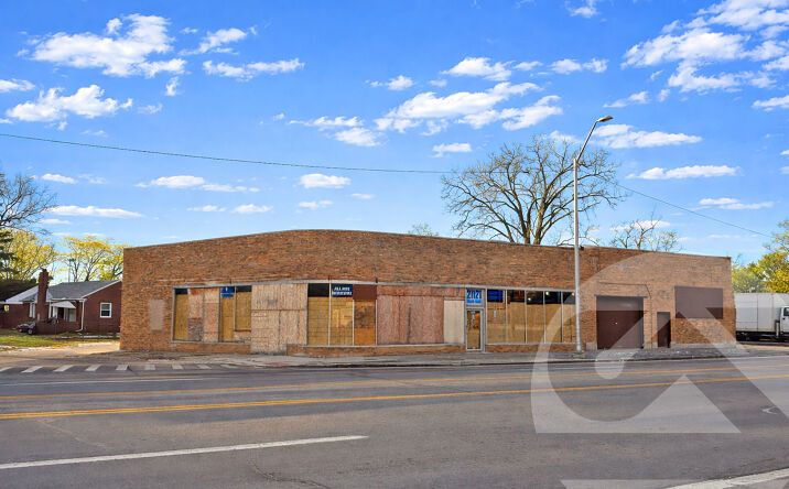 Pictures of Retail property located at 21121 Grand River Ave, Detroit, MI 48219 for sales - image #1