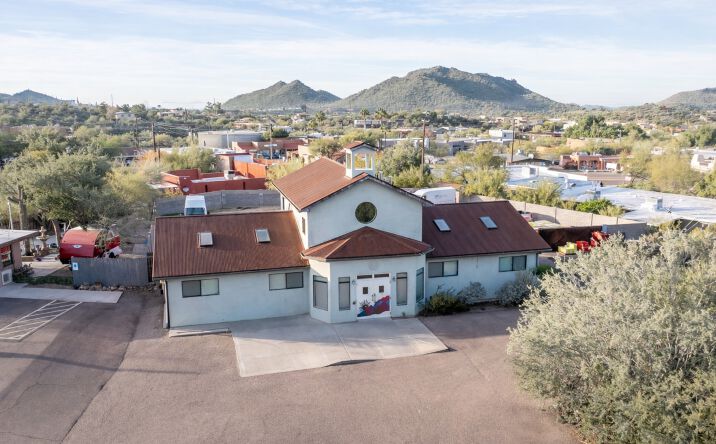 Pictures of Office property located at 38246 N Hazelwood Cir, Cave Creek, AZ 85331 for sales - image #1