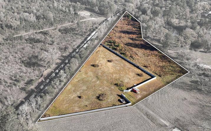 Pictures of Industrial, Land, Mixed Use, Self Storage, Special Purpose property located at 300 industrial drive, rusk, Rusk, TX 75785 for sales - image #1