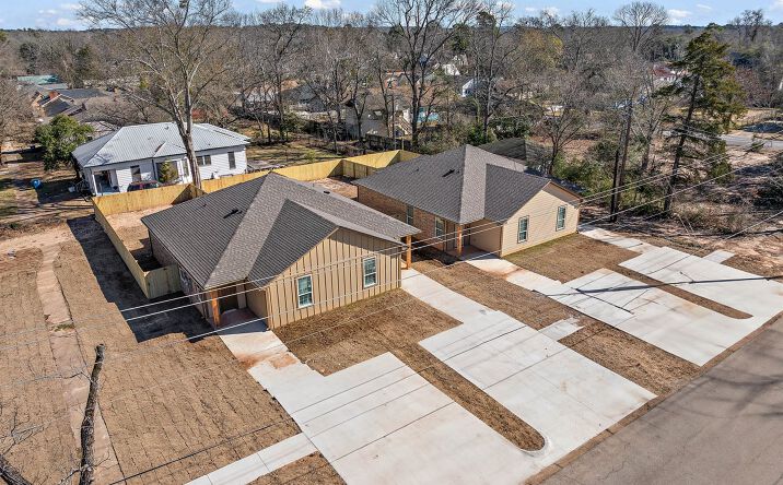 Pictures of Multifamily property located at 504 Neches St, Jacksonville, TX 75766 for sales - image #1