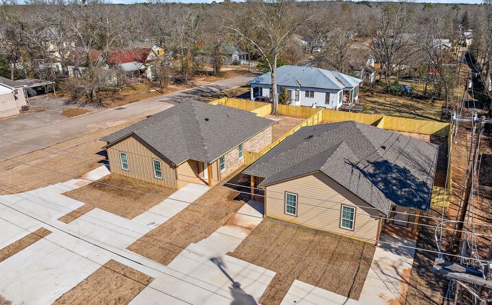 Pictures of Multifamily property located at 506 Neches St, Jacksonville, TX 75766 for sales - image #1