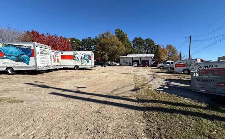 Pictures of Retail property located at 3718 Troup Hwy, Tyler, TX 75703 for sales - image #1