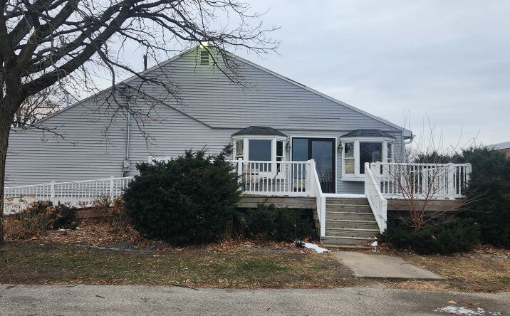Pictures of Mixed Use property located at 3 Victoria Drive, Prophetstown, IL 61277 for sales - image #1