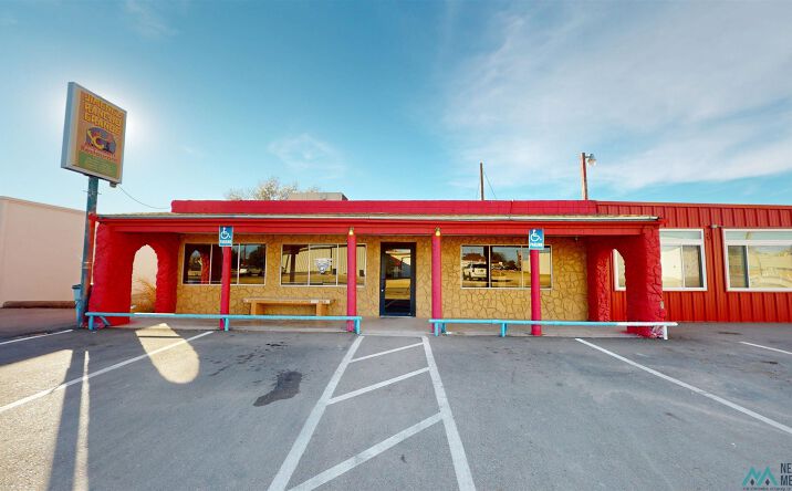 Pictures of Retail property located at 218 S 1st Street, Lovington, NM 88260 for sales - image #1