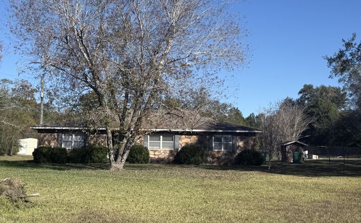 Pictures of Special Purpose property located at 2657 Randall Lane, Cottondale, FL 32431 for sales - image #1