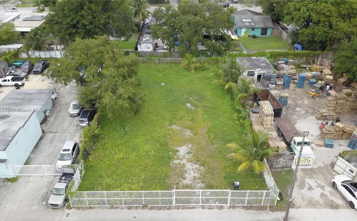 Pictures of Land property located at 3039 NW 54th St, Miami, FL 33142 for sales - image #1