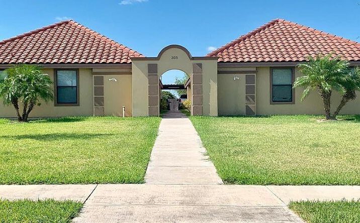 Pictures of Multifamily property located at 106 S Ridge Avenue, San Juan, TX 78589 for sales - image #1