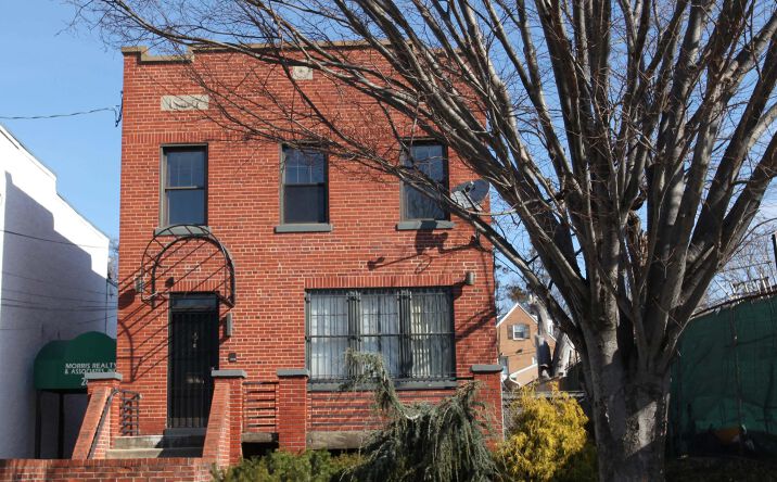 Pictures of Office property located at 2808 Douglas St NE, Washington, DC 20018 for sales - image #1