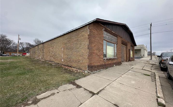 Pictures of Mixed Use, Self Storage property located at 201 11th St, Kerkhoven, MN 56252 for sales - image #1