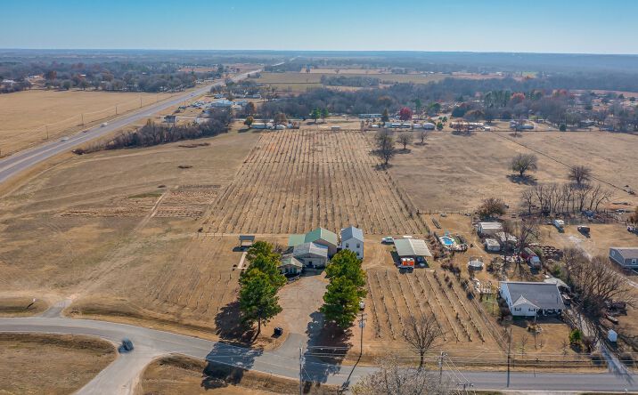 Pictures of Land, Mixed Use, Retail property located at 7050 Slaughterville Rd, Lexington, OK 73051 for sales - image #1